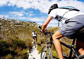 Cycling nyob rau lub caij ntuj sov: Peb Txoj Kev Yooj Yim Los Tiv Thaiv Heats...